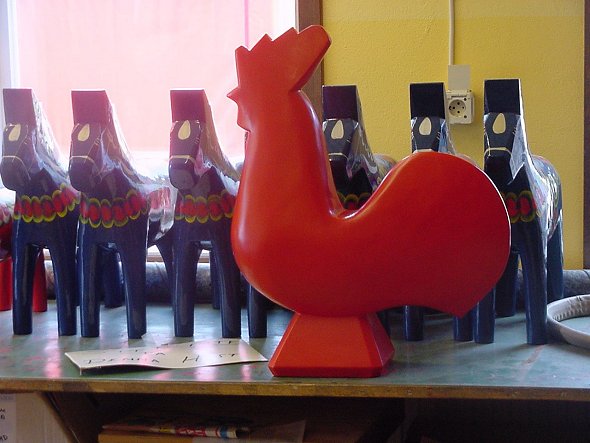 Dala horses and rooster in the making.